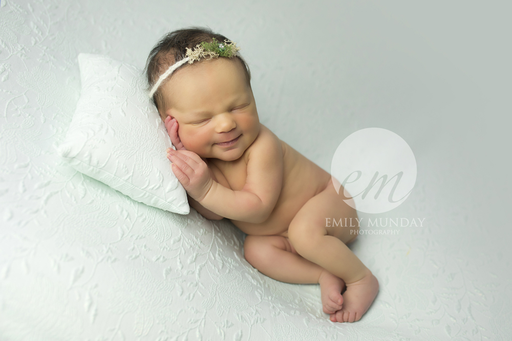 Christmas studio newborn session emily munday monday plymouth devon cornwall photos tog photographer photography posed 