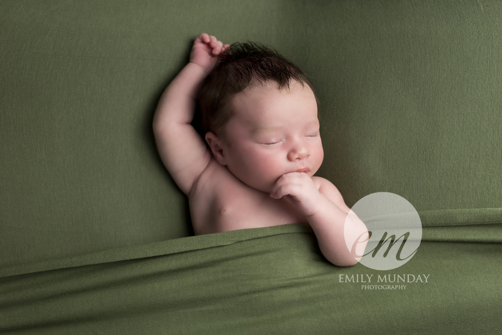 emily munday monday plymouth newborn photo photos photography photographer plymouth devon south west cornwall boy PL4 studio session home simple natural unique bespoke sibling grey navy green