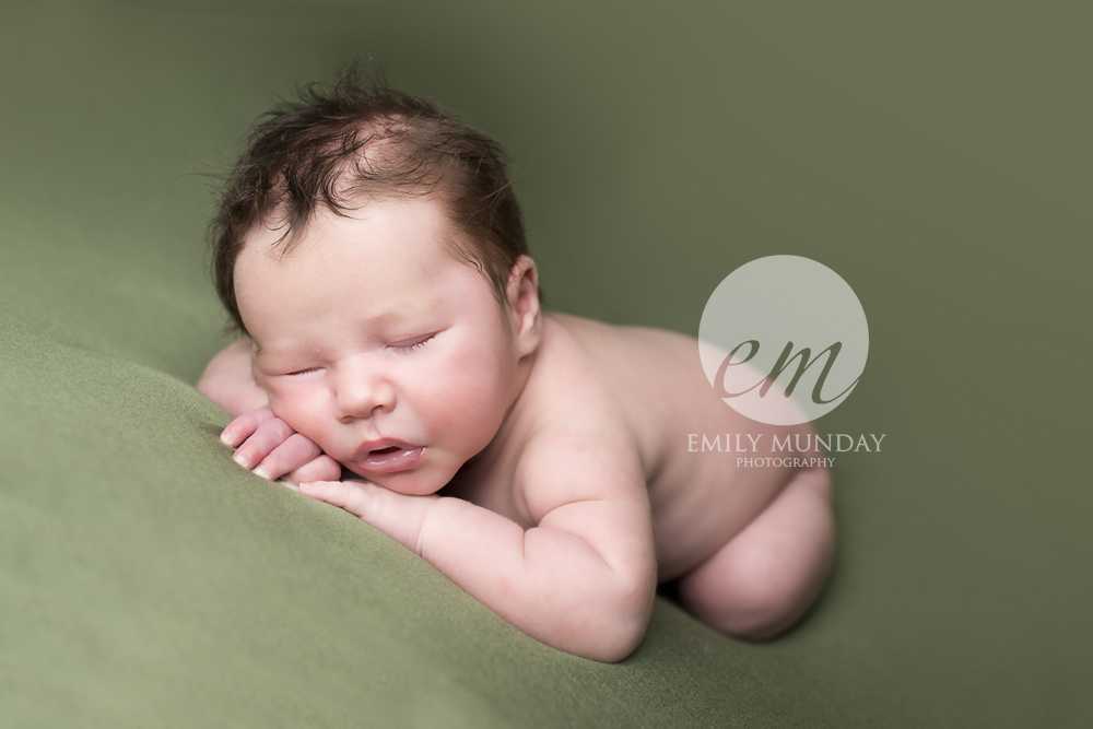 emily munday monday plymouth newborn photo photos photography photographer plymouth devon south west cornwall boy PL4 studio session home simple natural unique bespoke sibling grey navy green