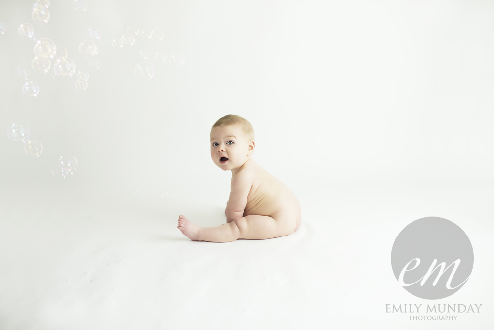 emily munday monday photos photography photographer plymouth devon cornwall newborn studio posed little sitter session