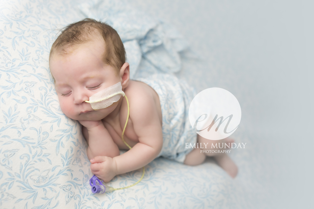 isabella cleft palate NHS newborn photos baby pictures plymouth devon emily munday monday photographer photography feeding tube posed awake