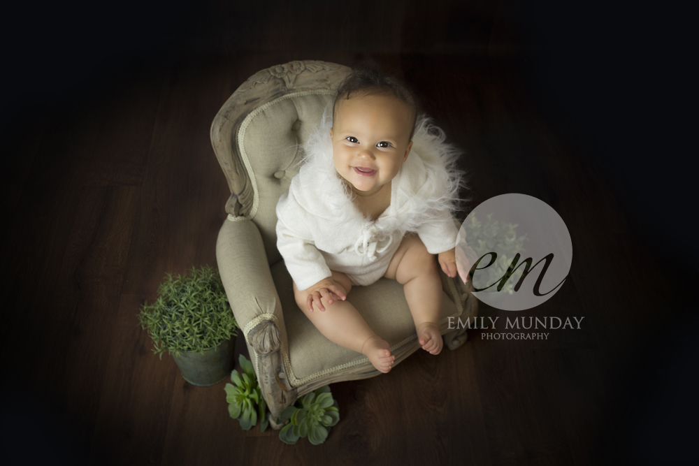 studio photos images photography emily munday monday plymouth devon cornwall chair little sitter newborn photos pictures family